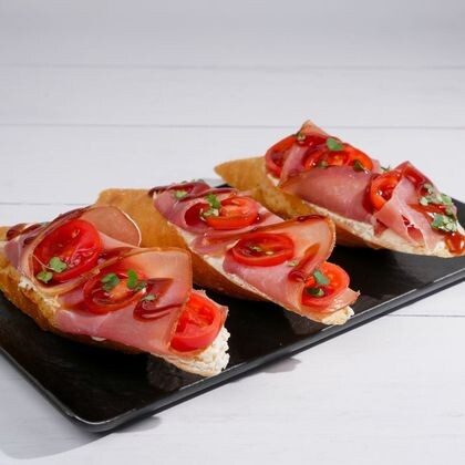 Брускетта с хамоном 1 порц