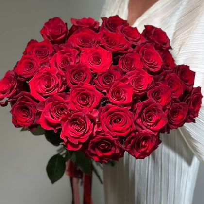 Роза красная 11шт