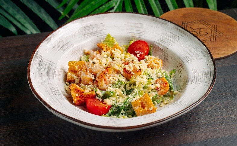 Цезарь "ХБ" с королевскими креветками