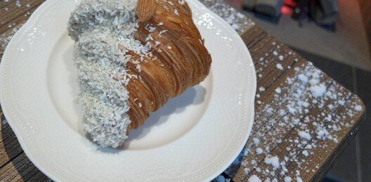 Круассан "Рафаэлло"