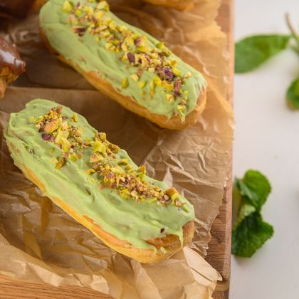 Эклер Фисташковый 1 порц