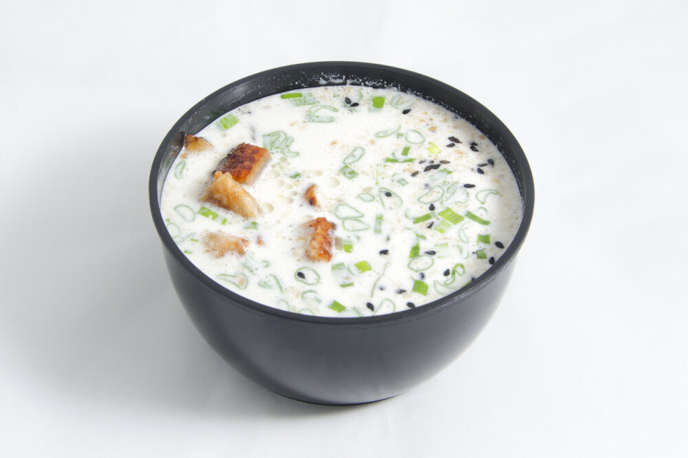 Сливочный суп с угрем