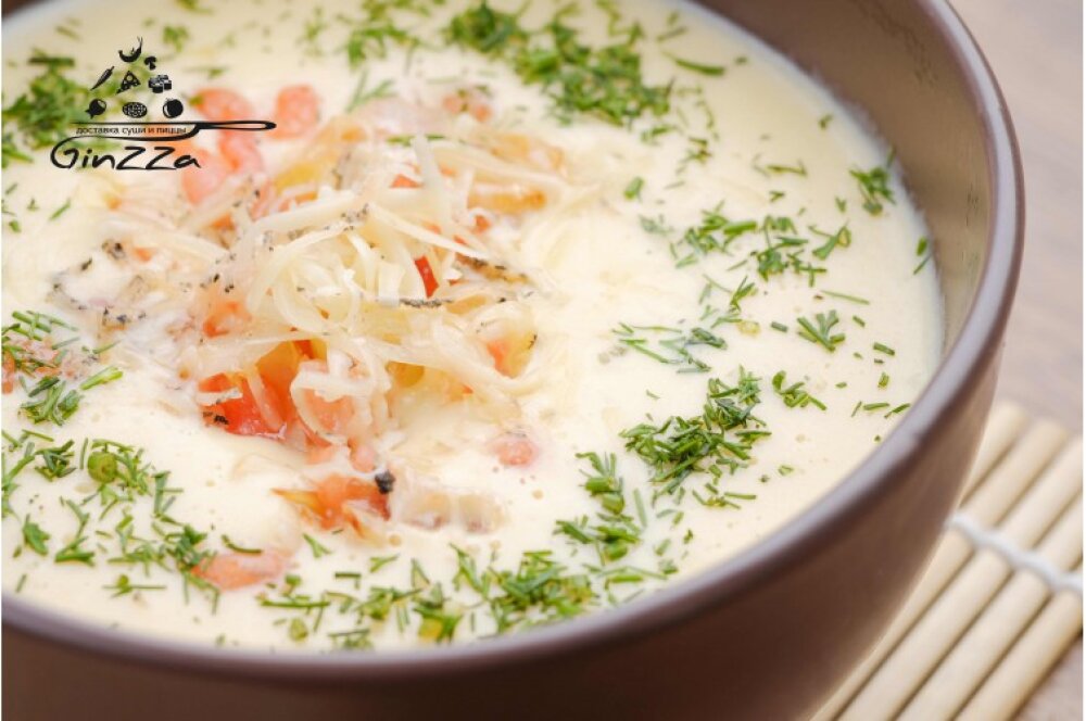 Суп сырный с креветками и сыром «Дор Блю»