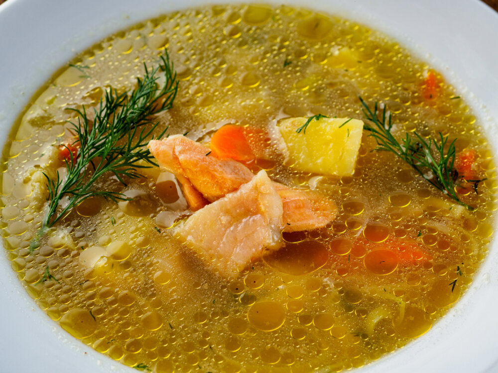 Рыбный суп типа ухи из триады
кижуча, щуки и трески