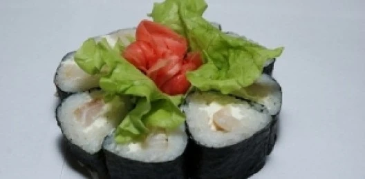 Футо ролл с морским окунем