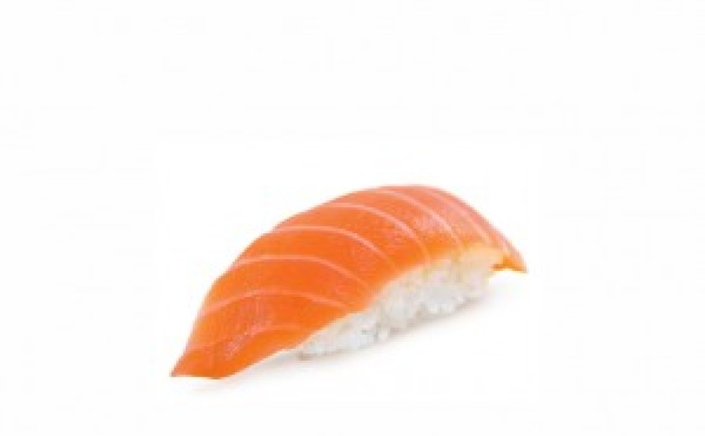 Суши с лососем