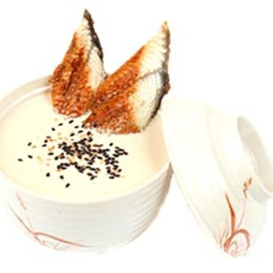 Крем-суп с копченым угрем