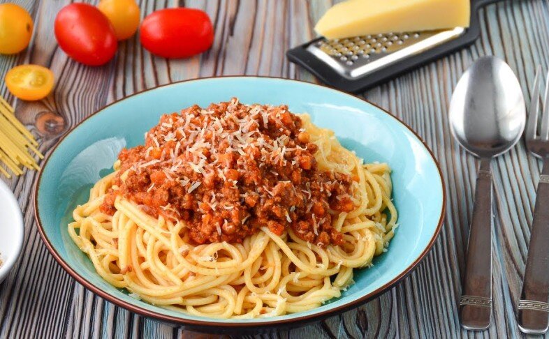 0610 Паста Болоньезе