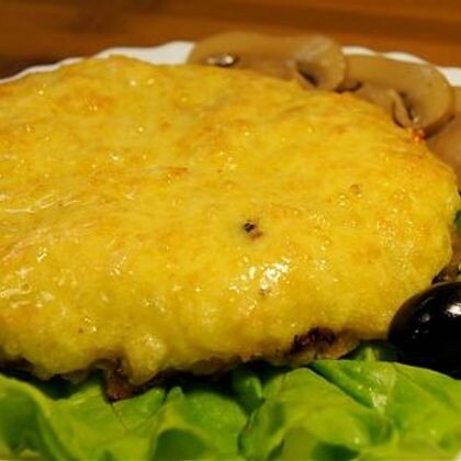 Котлета под грибной шубкой