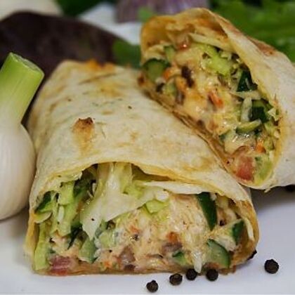 Шаурма с чесночным соусом