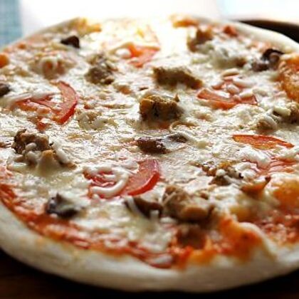 Пицца «Искандер»   с курочкой и свининой