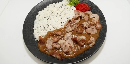 Карри Райс со свининой