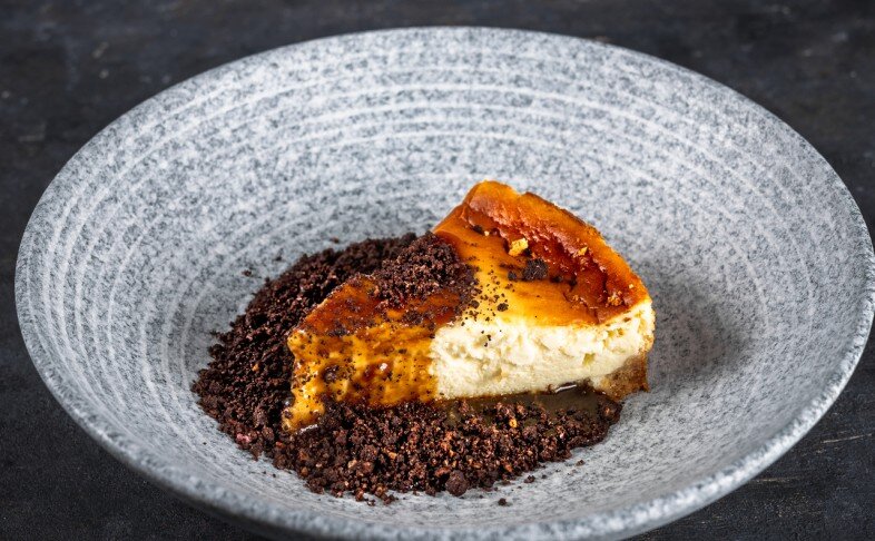 Баскский чизкейк с соевой карамелью