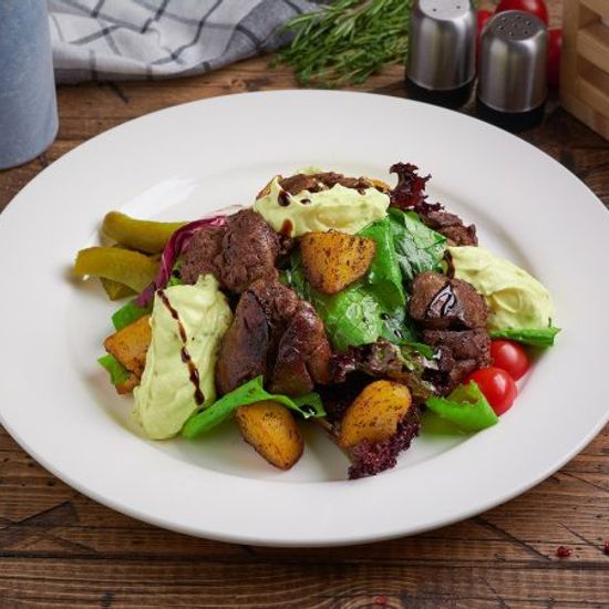 Салат «Деревенский» с куриной печенью