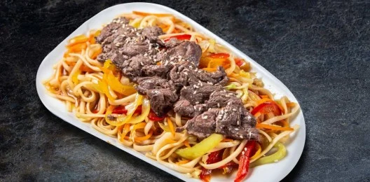 Яки удон лапша с говядиной