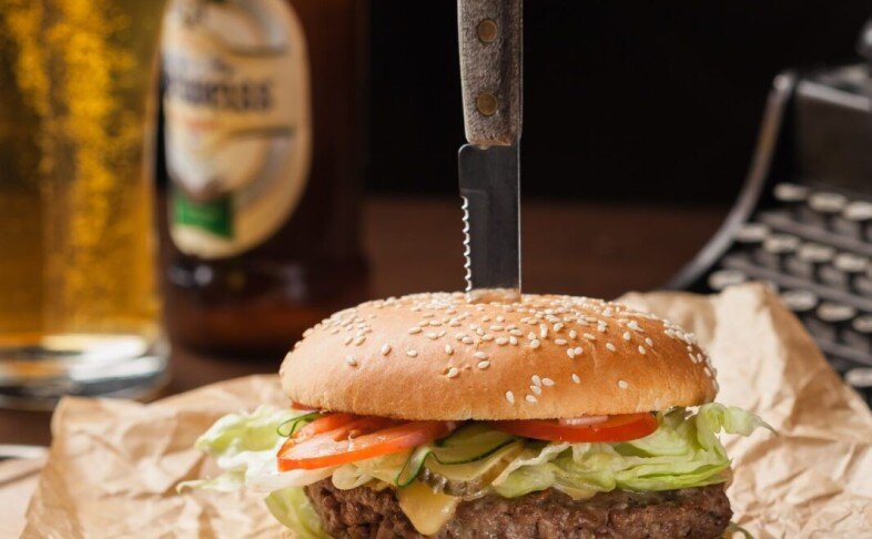 Бургер из мраморной говядиной