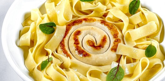 Феттучини с куриной колбаской (детское блюдо)