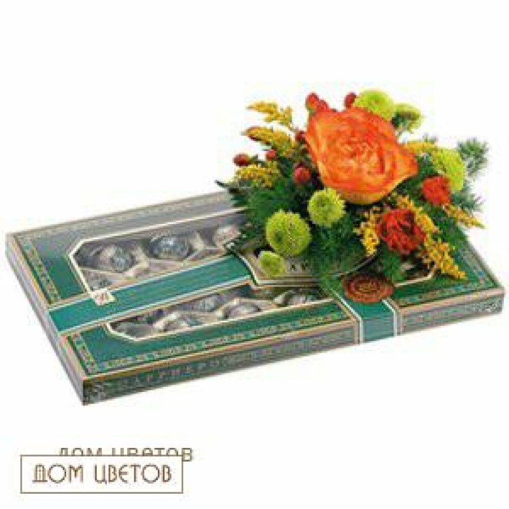 Коробка конфет и цветочная композиция art 108