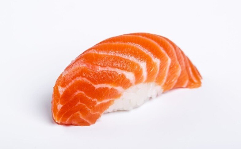 Нигири с лососем