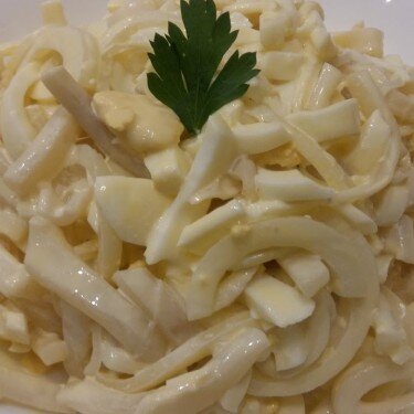 Кальмар под майонезом