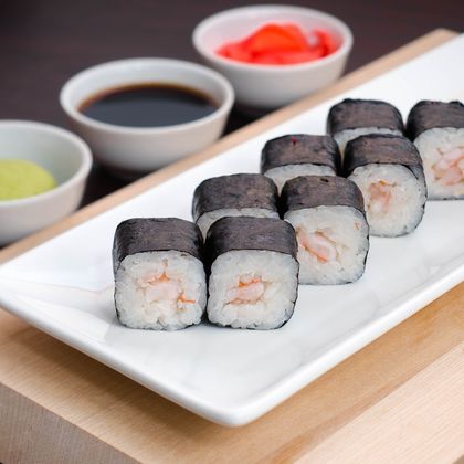 Ролл с креветкой