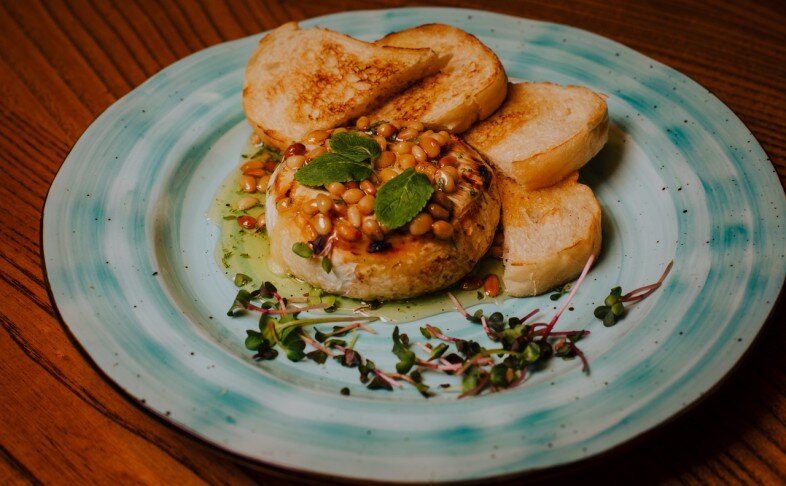 Запечённый камамбер