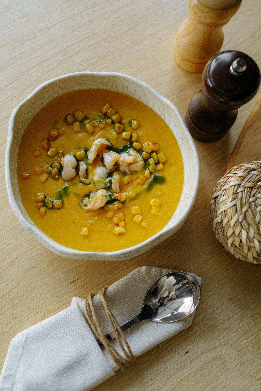 Кукурузный крем-суп с креветками