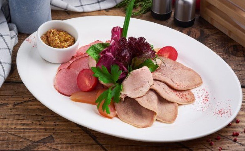 Ассорти мясное