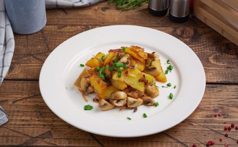 Картофель жареный с грибами