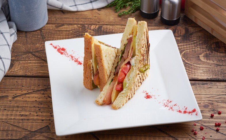 Тост с ветчиной и сыром