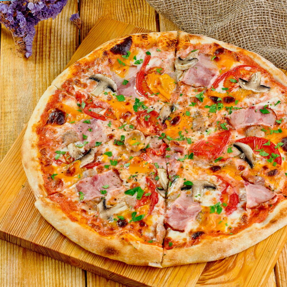 Пицца "Фирменная" (2 соуса) 25 см