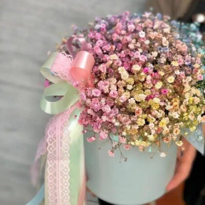 Композиция с гипсофилой "Сладкий поцелуй"