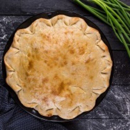 Закрытая пицца со свининой