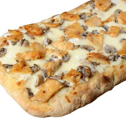 Пицца с курицей и грибами