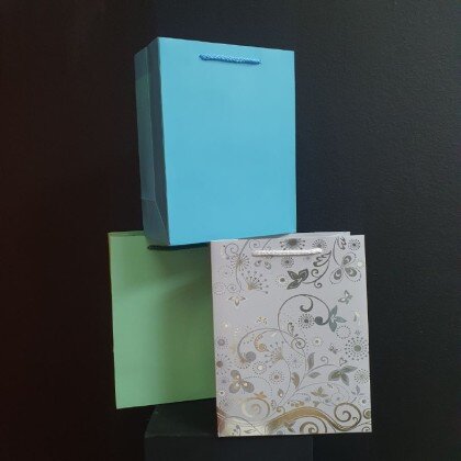 Пакет подарочный средний