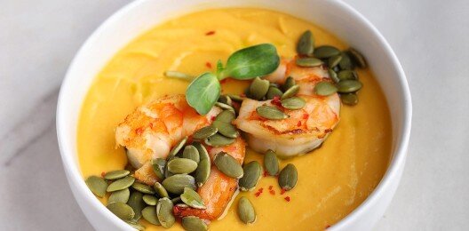 Тыквенный крем-суп с креветками