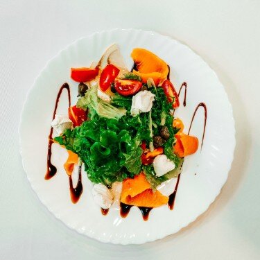 Салат с семгой