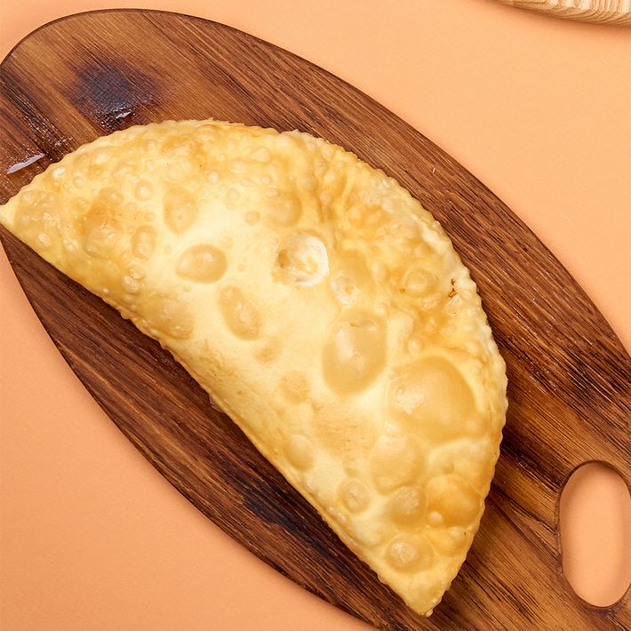 Чебурек с сыром и зеленью
