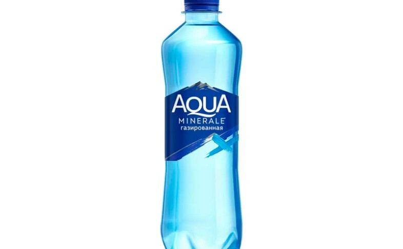 Минеральная вода с газом AQUA
