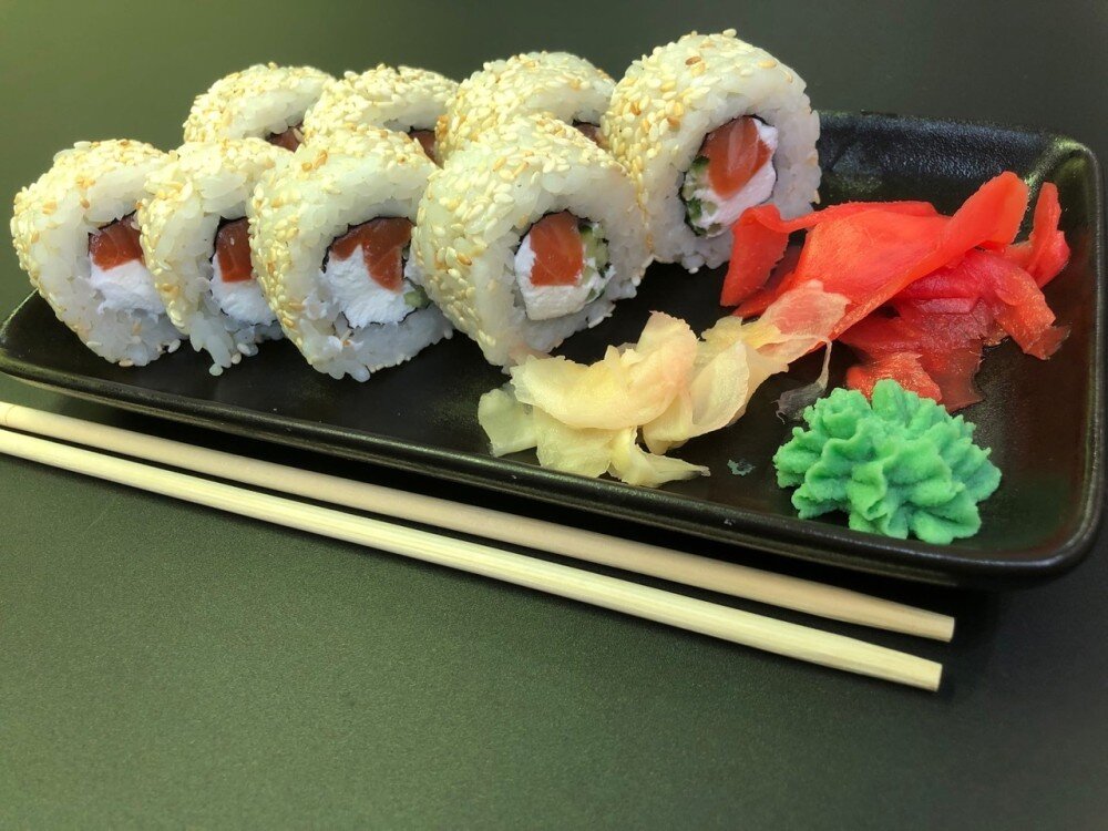 Осака новочеркасск меню. Пропорции суши роллов. Суши шахты меню. Суши в шахтах. Вкусные суши премиум.