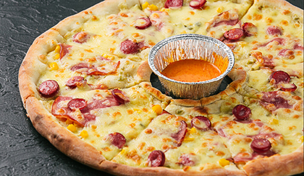 Космо-пицца "Мясное ассорти с острым соусом" 34см