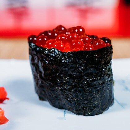 Суши «Икура»