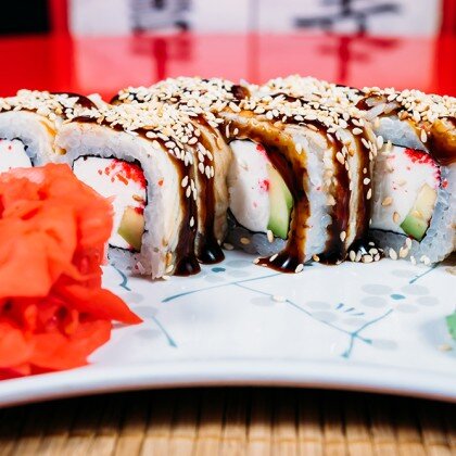 Ролл «Драгон»