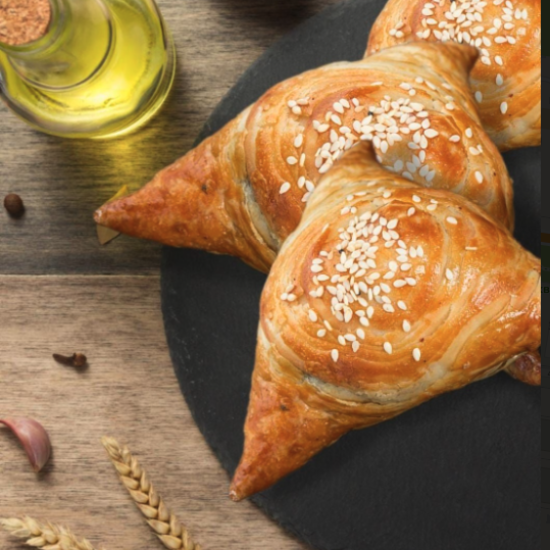 Самса из рубленной говядины с луком