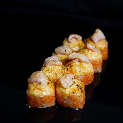 ЗАПЕЧЕННЫЙ С ЛОСОСЕМ 360 ГР.