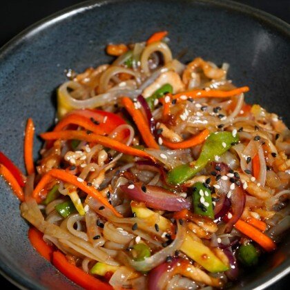 WOK СО СВИНИНОЙ 395 ГР