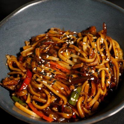 WOK С ГОВЯДИНОЙ 300ГР