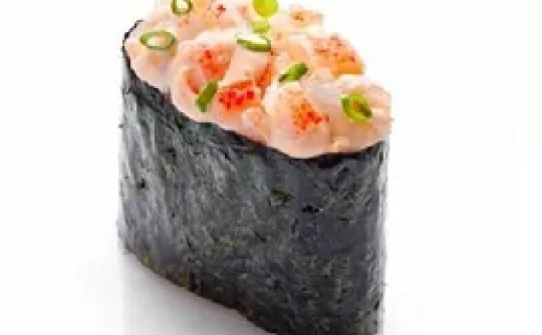 Спайси суши с курицей