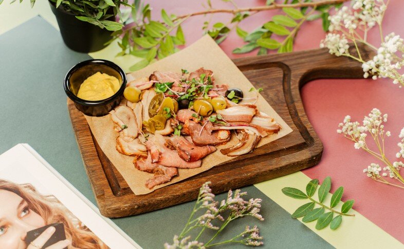 Мясная тарелка