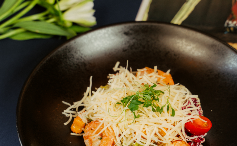 Цезарь «ХБ» с королевскими креветками